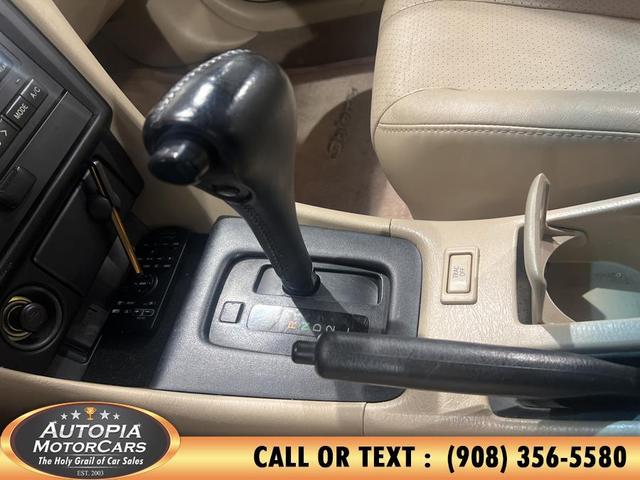Photo of 2001 Red Toyota Camry Solara