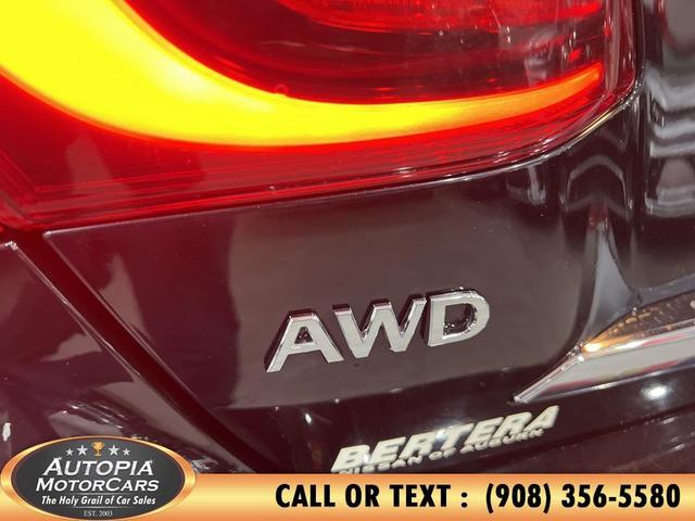 Photo of 2017 Black Obsidian INFINITI Q70