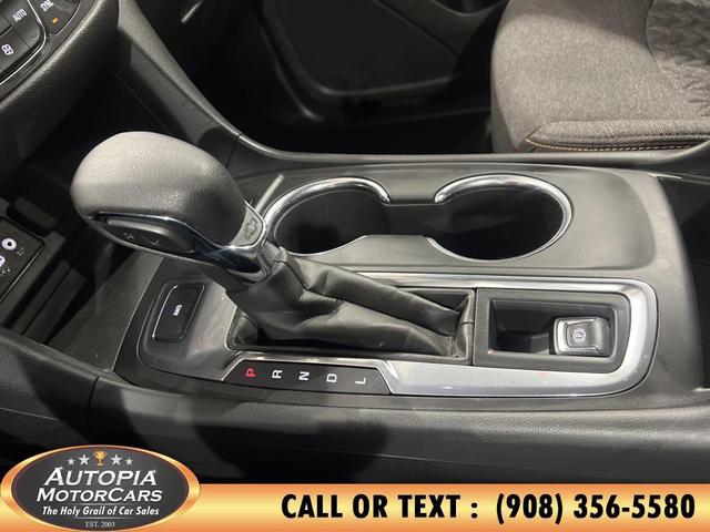 Photo of 2024 White Chevrolet Equinox
