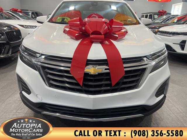 Photo of 2024 White Chevrolet Equinox