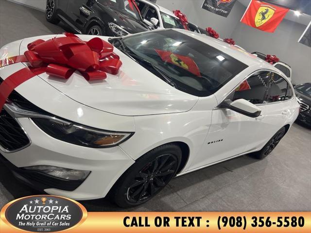 Photo of 2022 Summit White Chevrolet Malibu