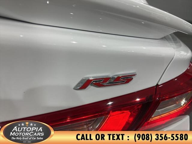 Photo of 2022 Summit White Chevrolet Malibu
