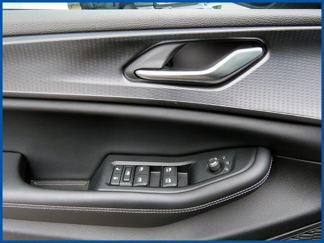 Photo of 2023 Baltic Gray Metallic Clearcoat Jeep Grand Cherokee