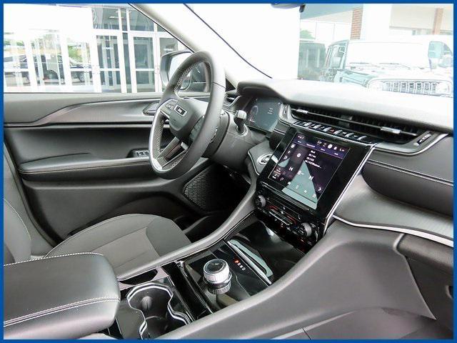 Photo of 2023 Baltic Gray Metallic Clearcoat Jeep Grand Cherokee
