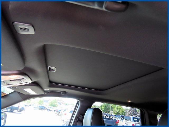 Photo of 2022 Bright White Clearcoat Jeep Grand Cherokee