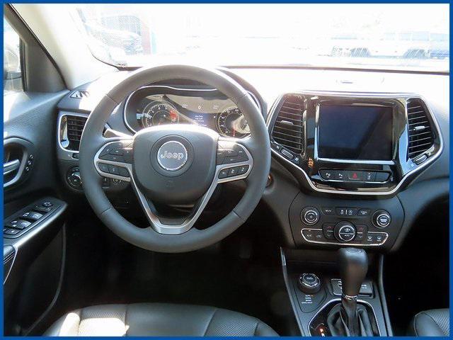 Photo of 2021 Sting-Gray Clearcoat Jeep Cherokee