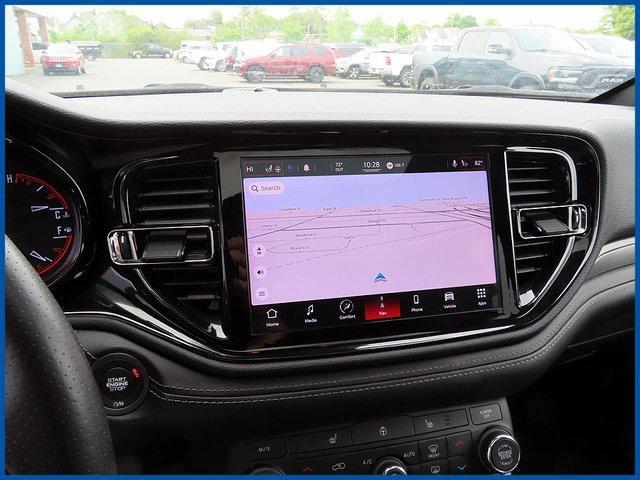 Photo of 2022 Destroyer Gray Clearcoat Dodge Durango