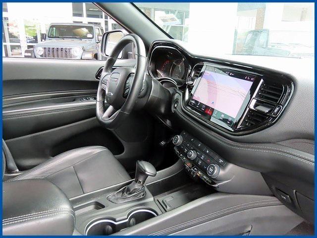 Photo of 2022 Destroyer Gray Clearcoat Dodge Durango