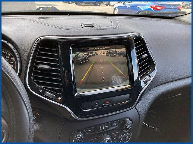 Photo of 2019 Billet Silver Metallic Clearcoat Jeep Cherokee