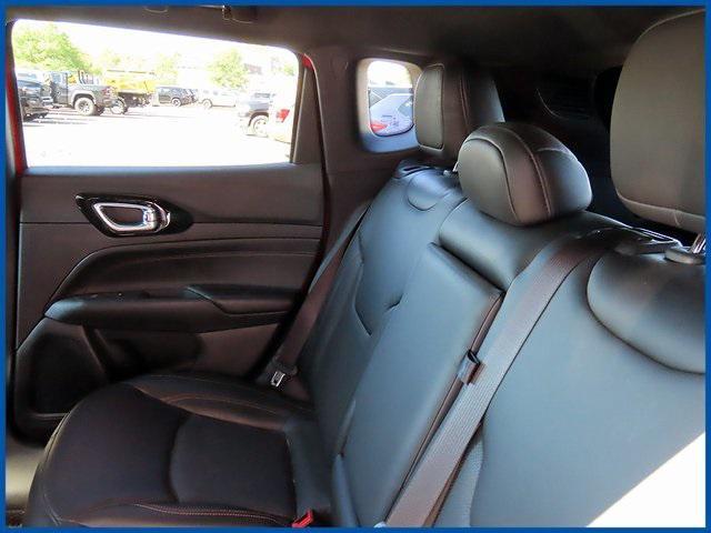 Photo of 2022 Redline Pearlcoat Jeep Compass