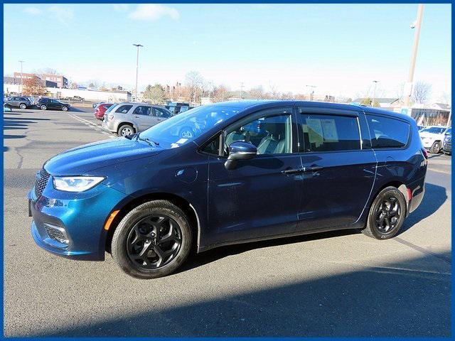 2023 Chrysler Pacifica Hybrid