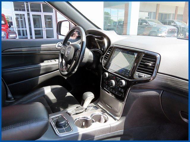 Photo of 2022 Sting-Gray Clearcoat Jeep Grand Cherokee