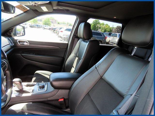 Photo of 2022 Sting-Gray Clearcoat Jeep Grand Cherokee