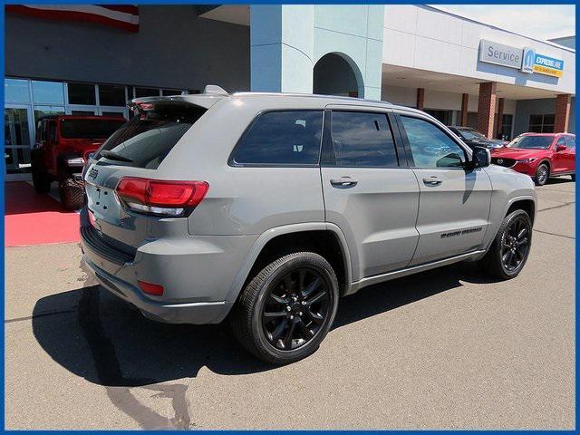 Photo of 2022 Sting-Gray Clearcoat Jeep Grand Cherokee