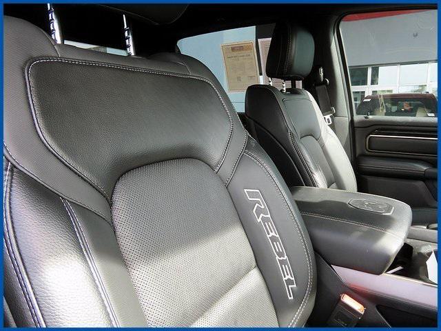 Photo of 2021 Diamond Black Crystal Pearlcoat RAM 1500