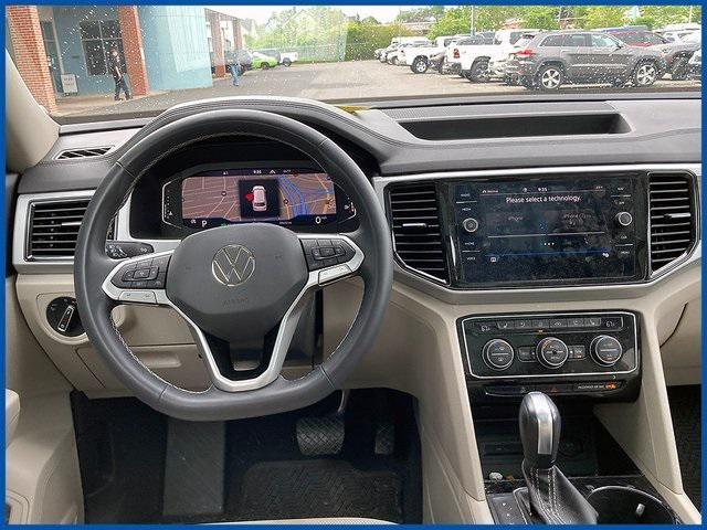 Photo of 2021 Pure White Volkswagen Atlas