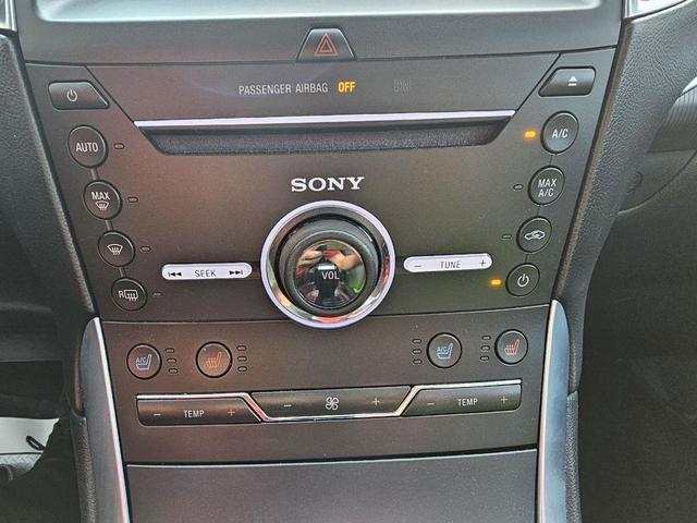 Photo of 2018 Magnetic Metallic Ford Edge