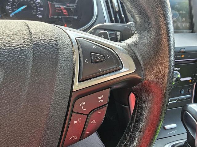 Photo of 2018 Magnetic Metallic Ford Edge
