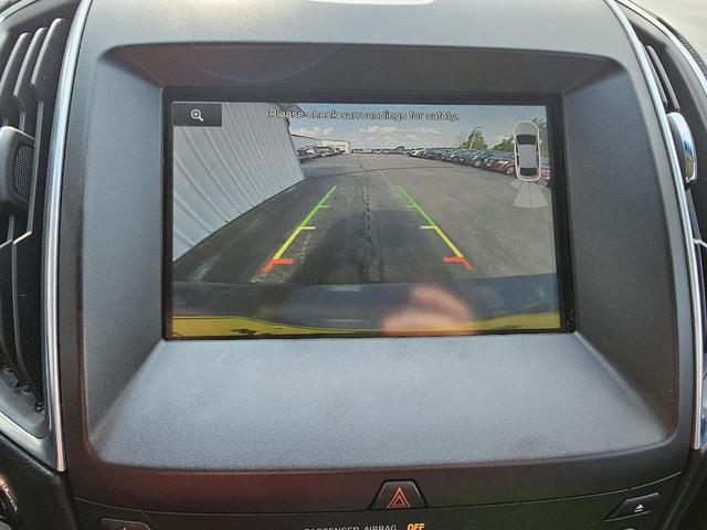 Photo of 2018 Magnetic Metallic Ford Edge