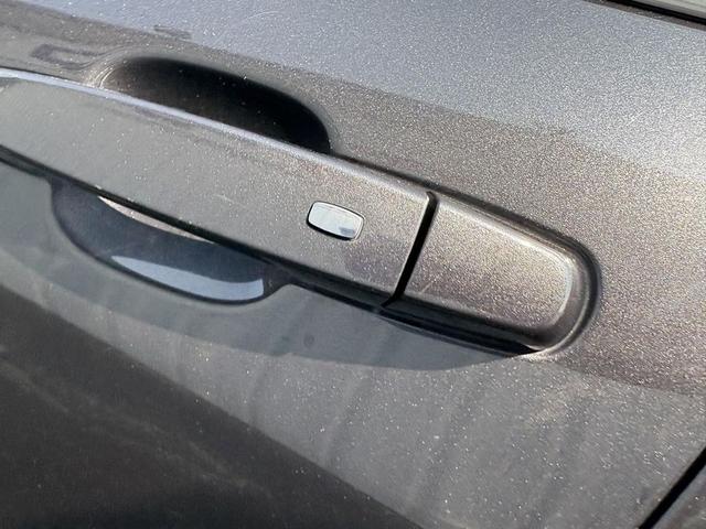 Photo of 2022 Iron Gray Metallic Chevrolet Equinox