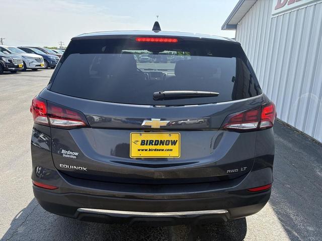 Photo of 2022 Iron Gray Metallic Chevrolet Equinox