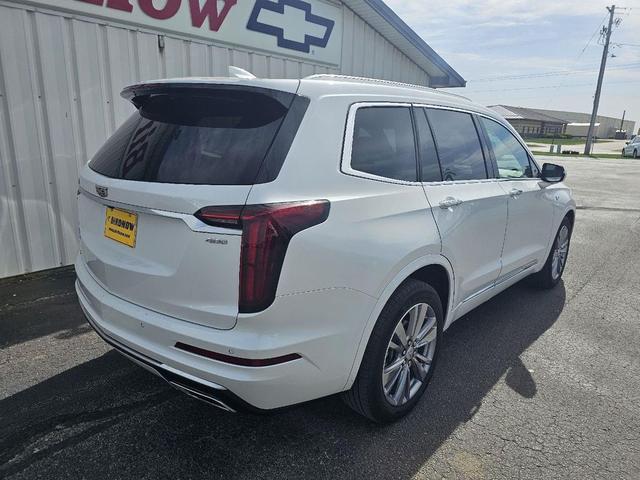 Photo of 2023 Crystal White Tricoat Cadillac XT6