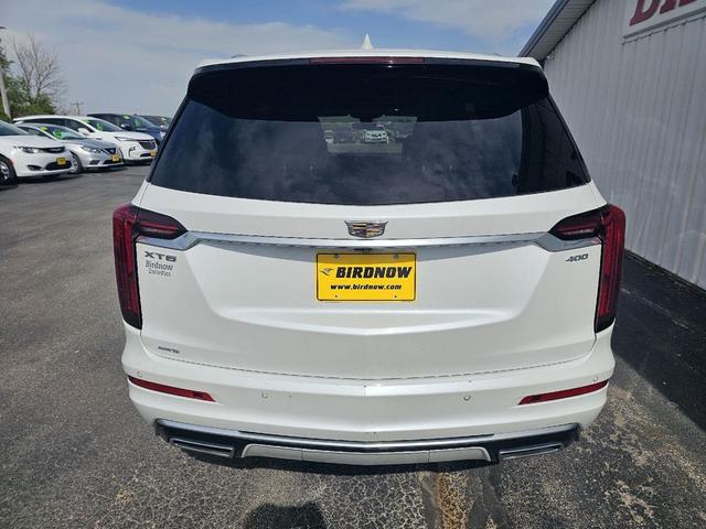Photo of 2023 Crystal White Tricoat Cadillac XT6