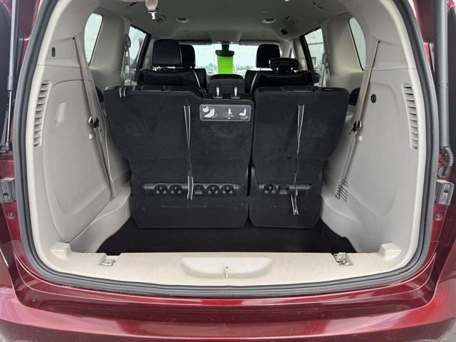 Photo of 2021 Velvet Red Pearlcoat Chrysler Voyager