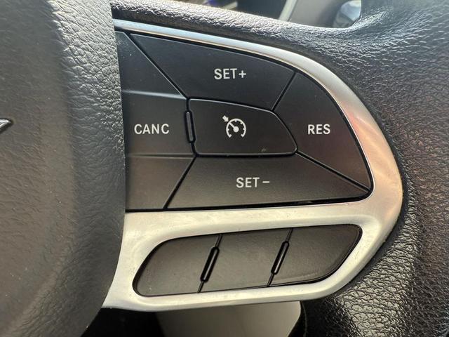 Photo of 2021 Velvet Red Pearlcoat Chrysler Voyager