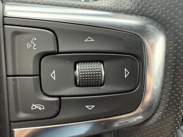 Photo of 2022 Blue Glow Metallic Chevrolet Blazer