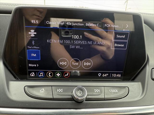 Photo of 2022 Blue Glow Metallic Chevrolet Blazer