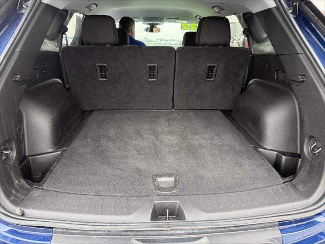 Photo of 2022 Blue Glow Metallic Chevrolet Blazer