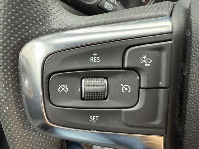 Photo of 2022 Blue Glow Metallic Chevrolet Blazer