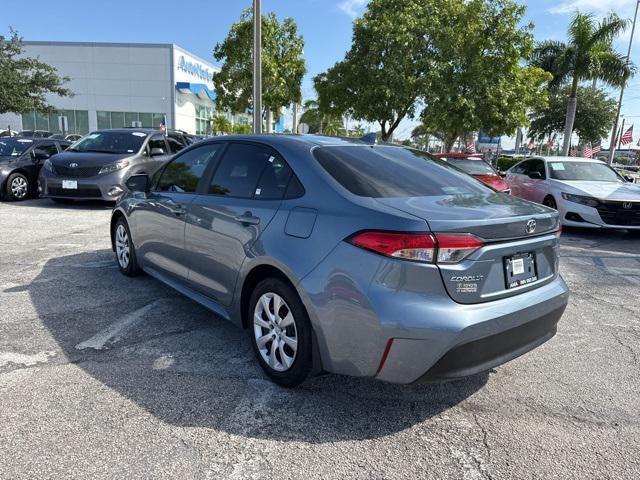 Photo of 2025 Celestite Toyota Corolla