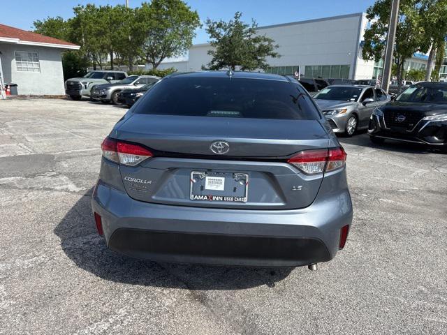Photo of 2025 Celestite Toyota Corolla