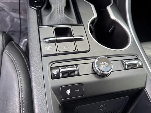 Photo of 2024 Glacial White Pearl Kia K5