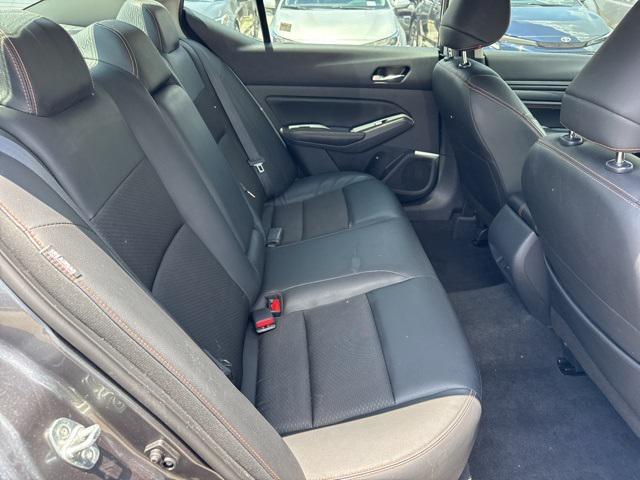 Photo of 2022 Gun Metallic Nissan Altima