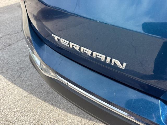 Photo of 2020 Blue Emerald Metallic GMC Terrain