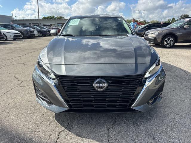 Photo of 2025 Gun Metallic Nissan Altima