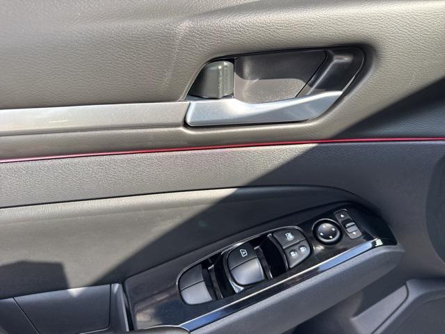 Photo of 2025 Gun Metallic Nissan Altima