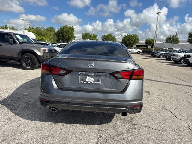 Photo of 2025 Gun Metallic Nissan Altima