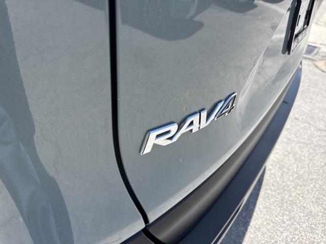 Photo of 2022 Lunar Rock Toyota RAV4