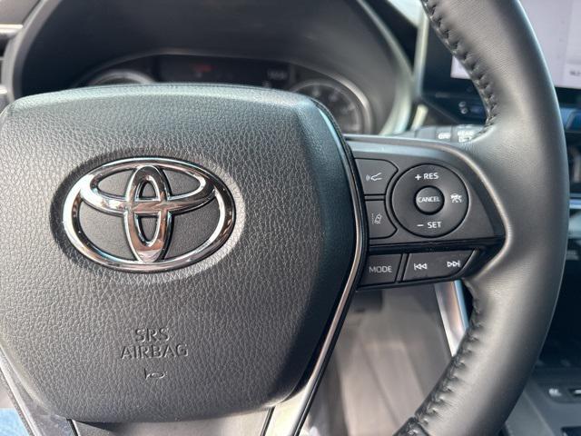 Photo of 2024 Black Toyota Venza