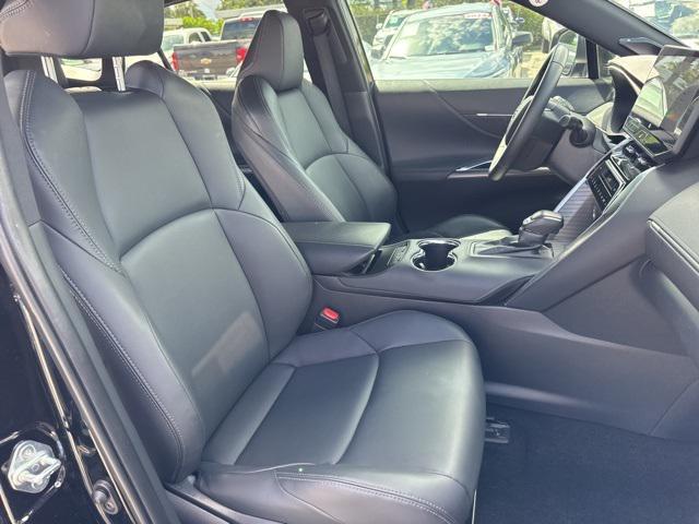 Photo of 2024 Black Toyota Venza