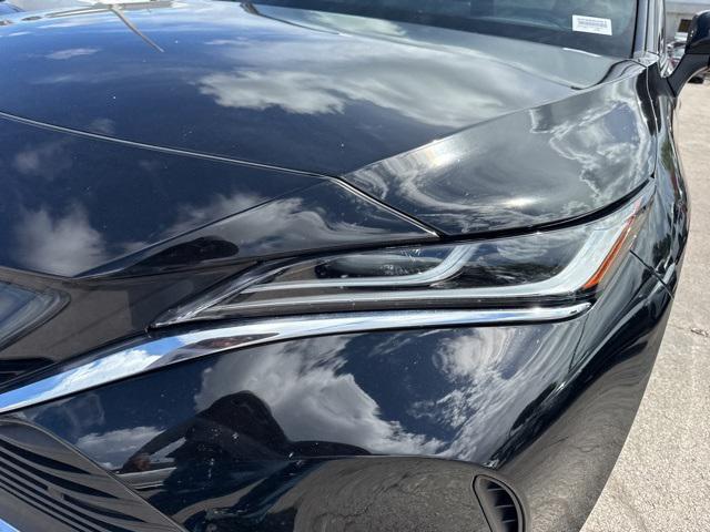 Photo of 2024 Black Toyota Venza