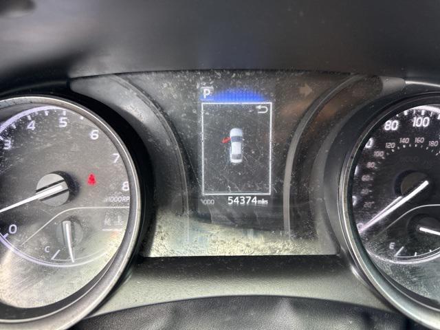 Photo of 2021 Super White Toyota Camry