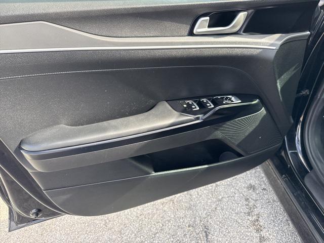 Photo of 2023 Ebony Black Kia K5