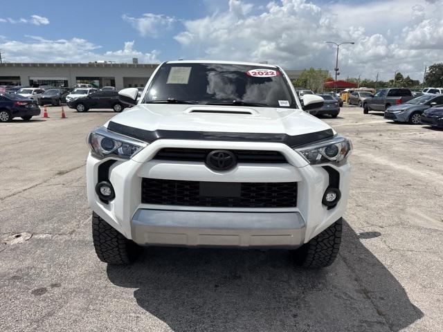 Photo of 2022 White Toyota 4Runner