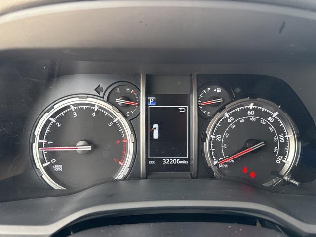 Photo of 2022 White Toyota 4Runner