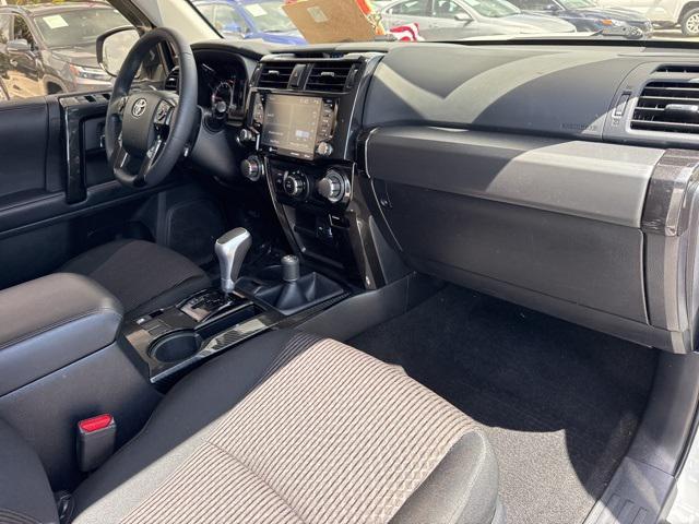Photo of 2022 White Toyota 4Runner